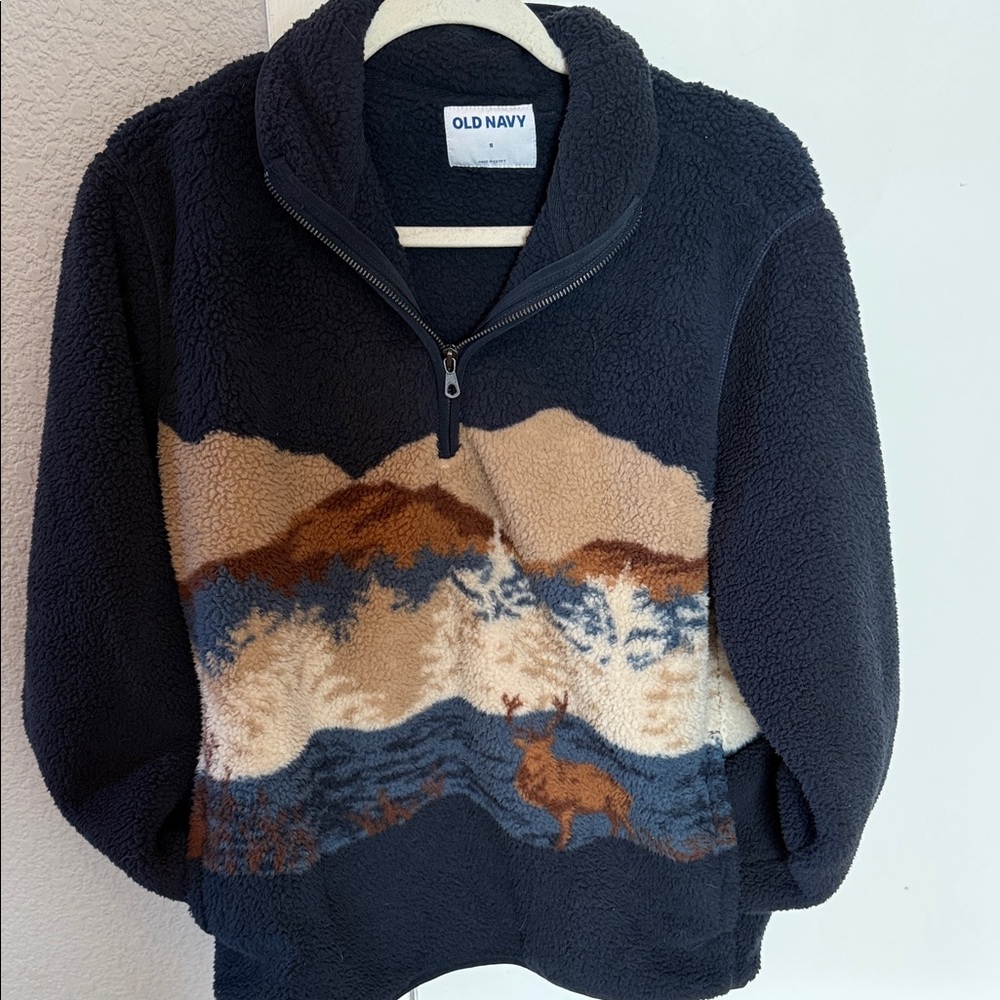 Old Navy Navy and Tan Fleece with Mountain Scene